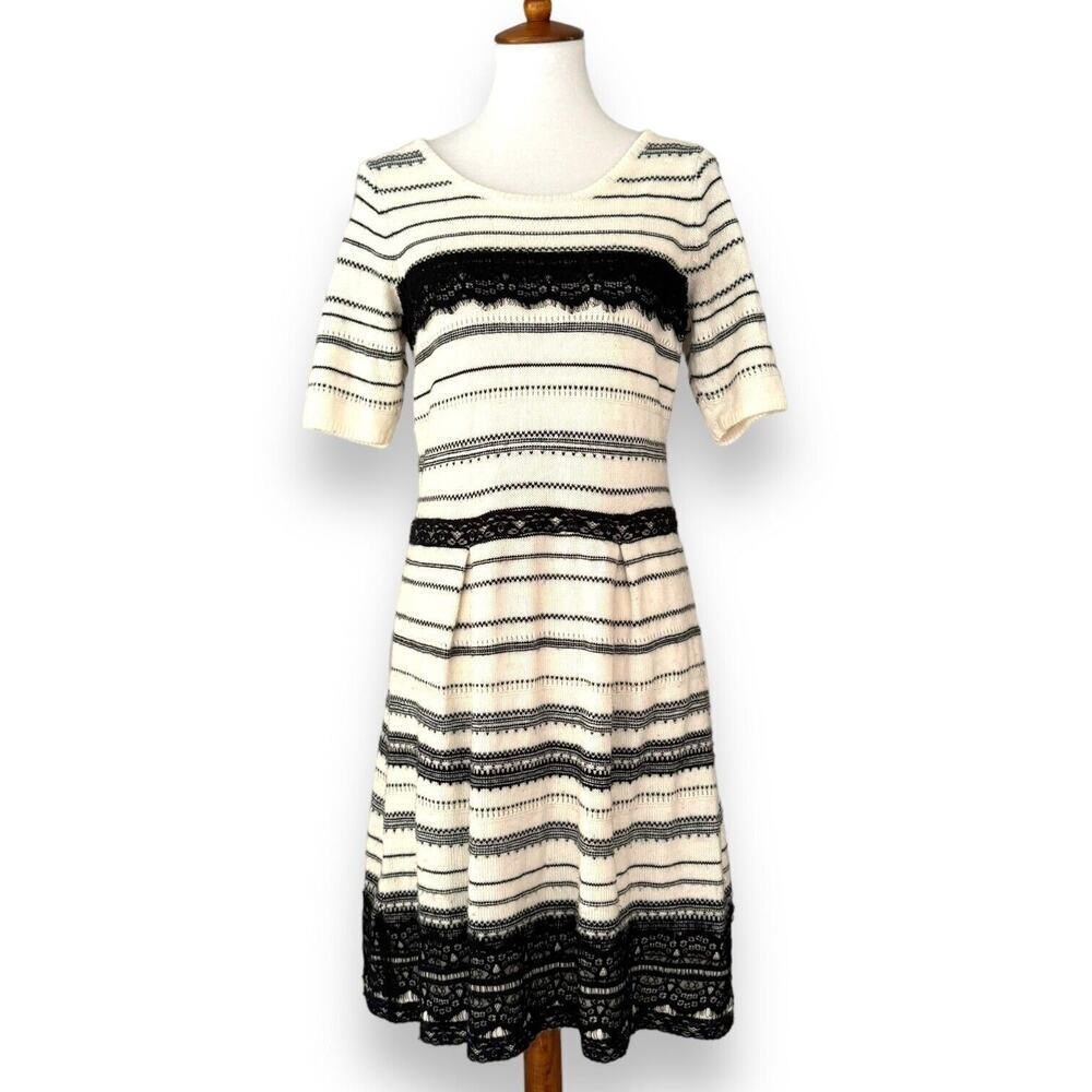 Just Taylor Women’s Sweater Dress White Black Striped Knit Lace Trim Size Large